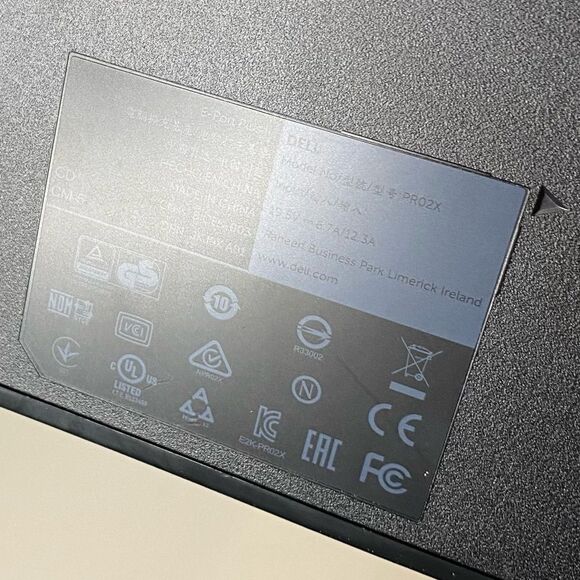 Dell Docking Station, Wireless Keyboard & Mouse, with Charger - Picture 6 of 12